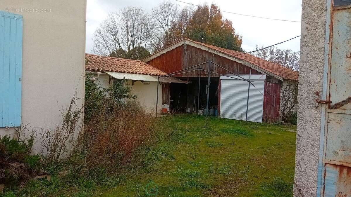 Maison à BOURCEFRANC-LE-CHAPUS