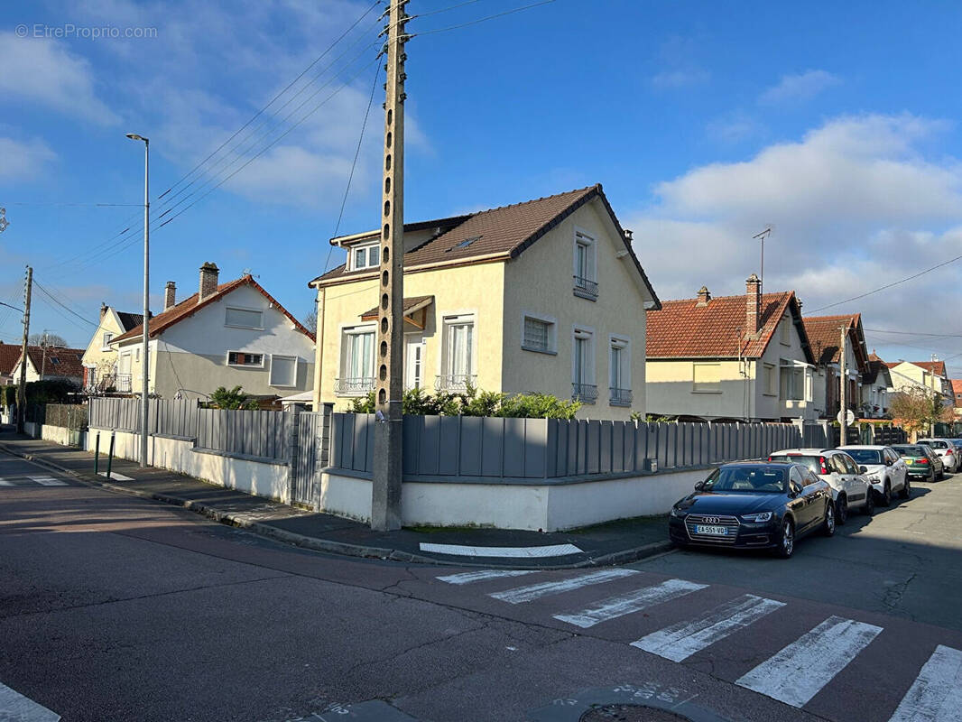 Maison à ABLON-SUR-SEINE