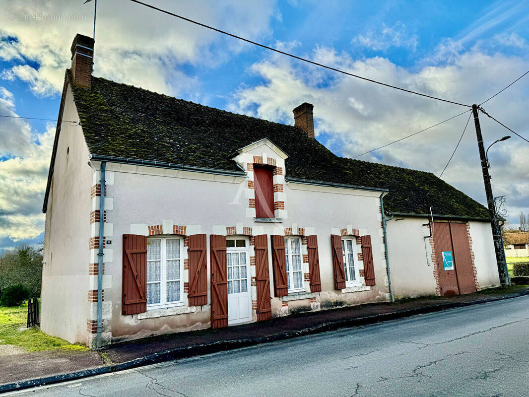 Maison à COURMEMIN