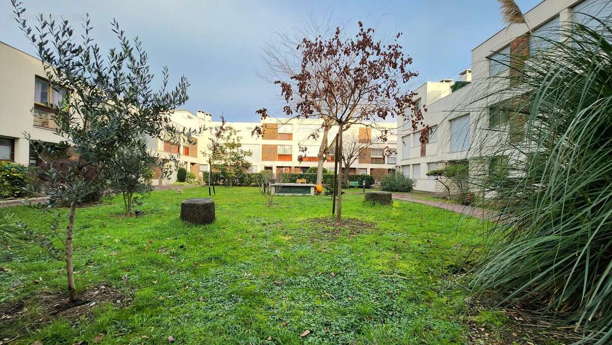 Appartement à MAISONS-ALFORT