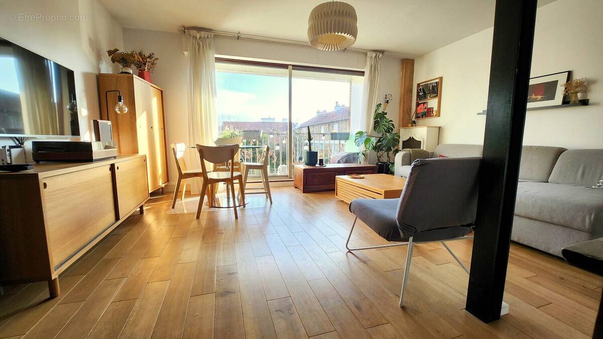 Appartement à MAISONS-ALFORT