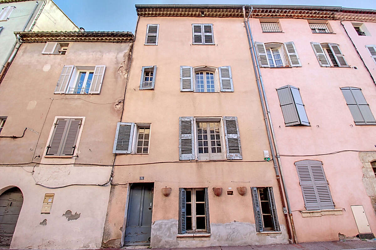 Maison à TRANS-EN-PROVENCE