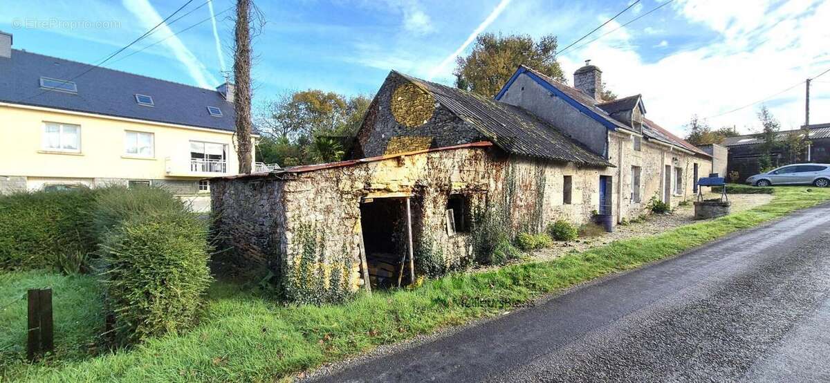 Maison à NOYAL-PONTIVY