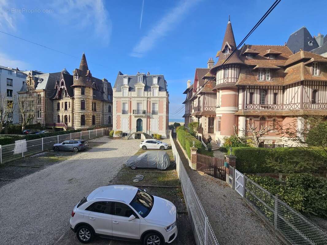 Appartement à TROUVILLE-SUR-MER