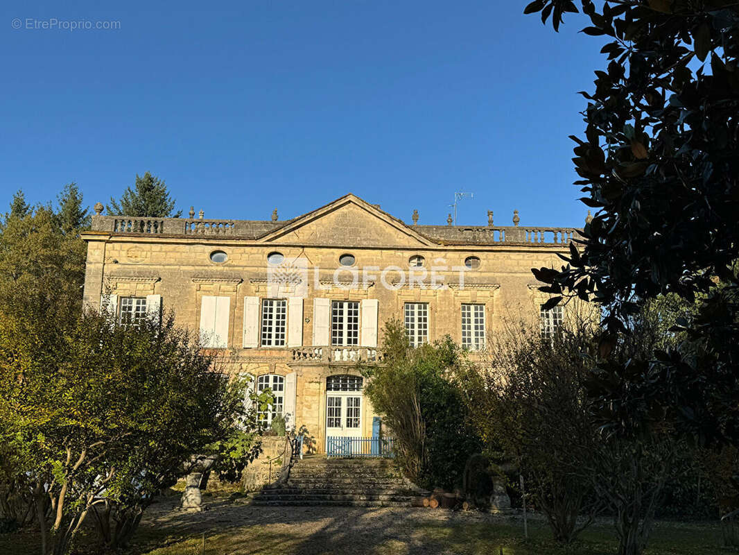 Maison à SAINT-EMILION