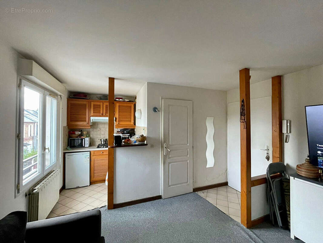 Appartement à LES MUREAUX