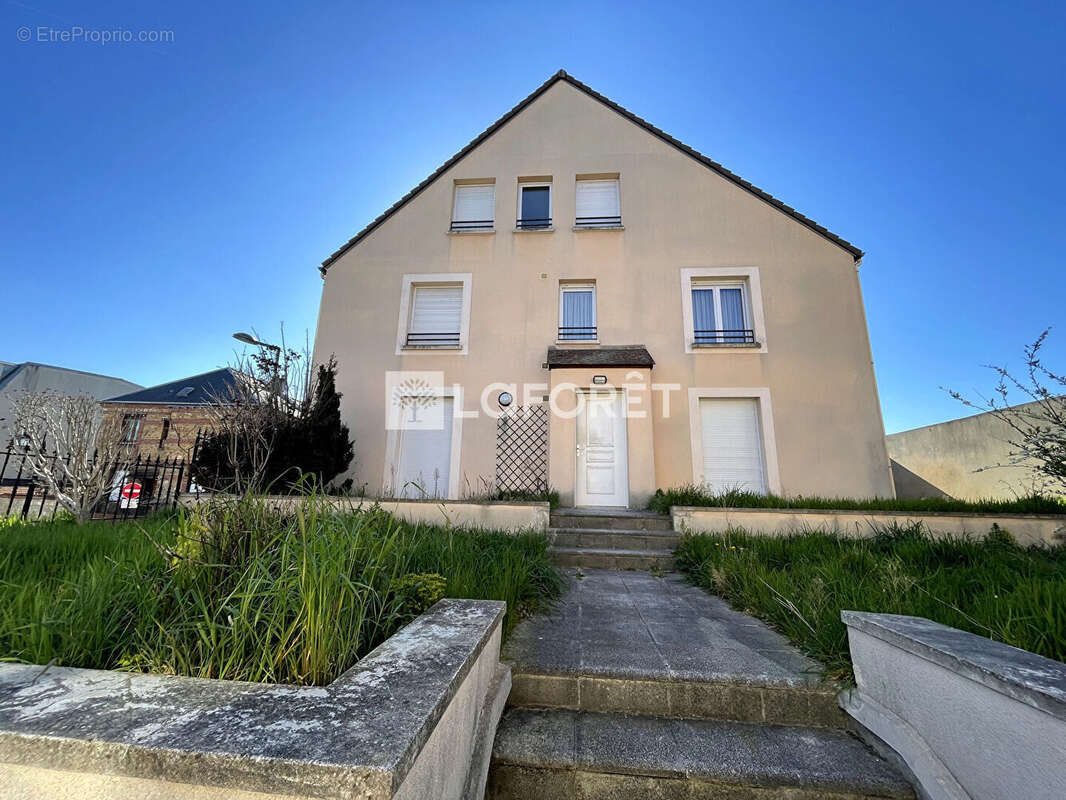 Appartement à LES MUREAUX