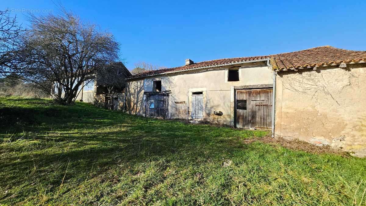 Maison à SORGES