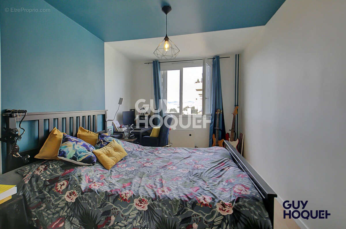 Appartement à LYON-5E