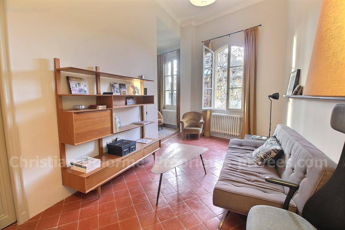 Appartement à UZES