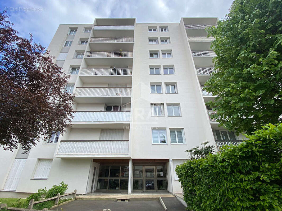 Appartement à IVRY-SUR-SEINE