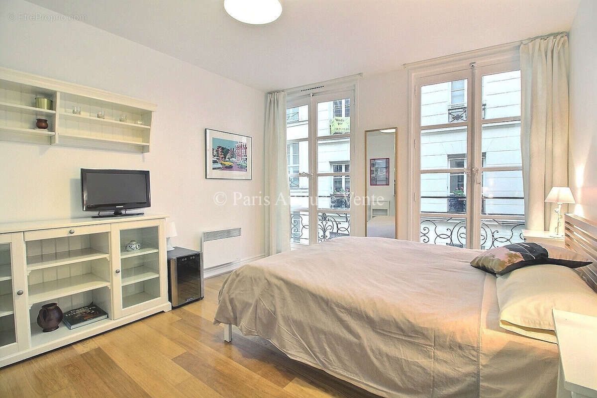 Appartement à PARIS-4E