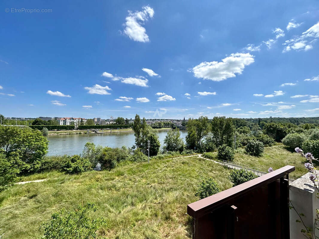 Appartement à CARRIERES-SOUS-POISSY