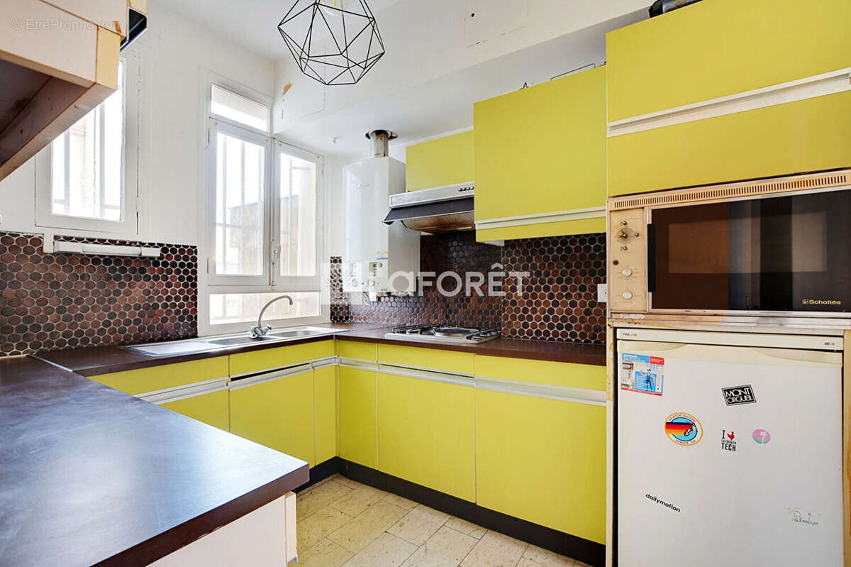 Appartement à PARIS-11E