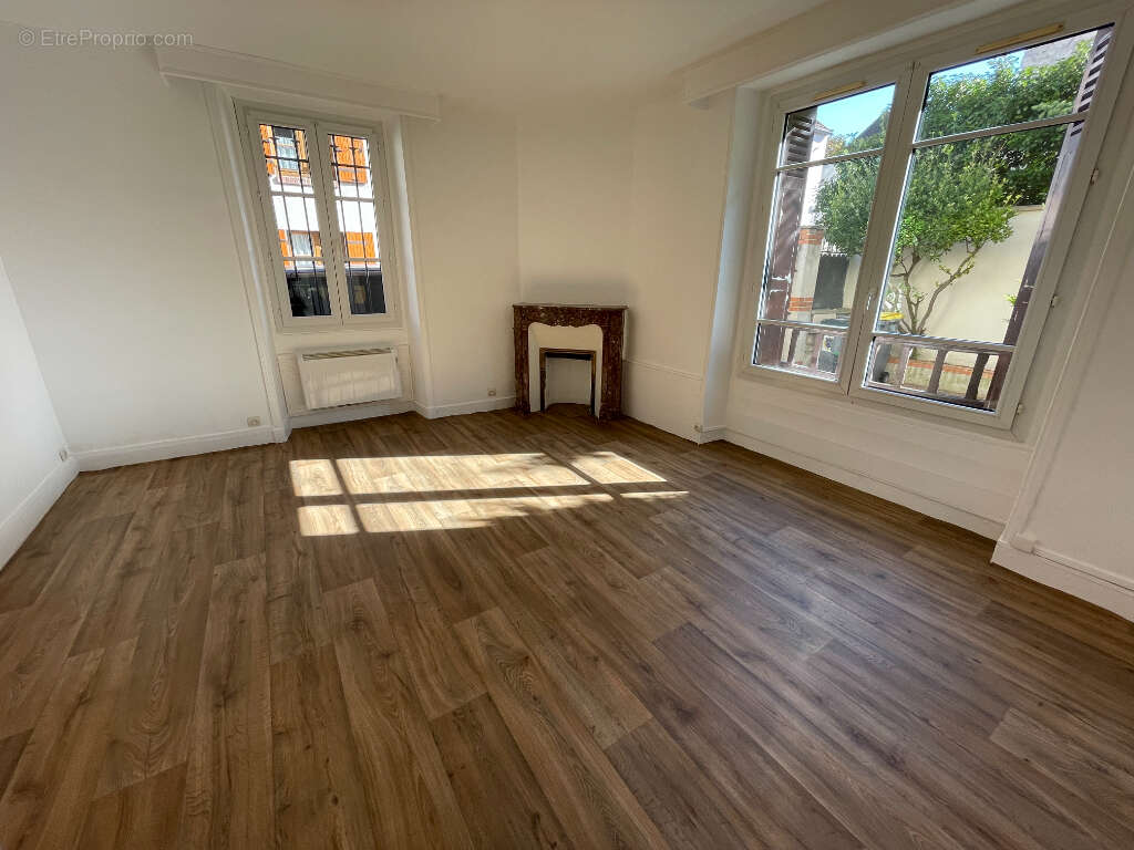 Appartement à VERNOUILLET