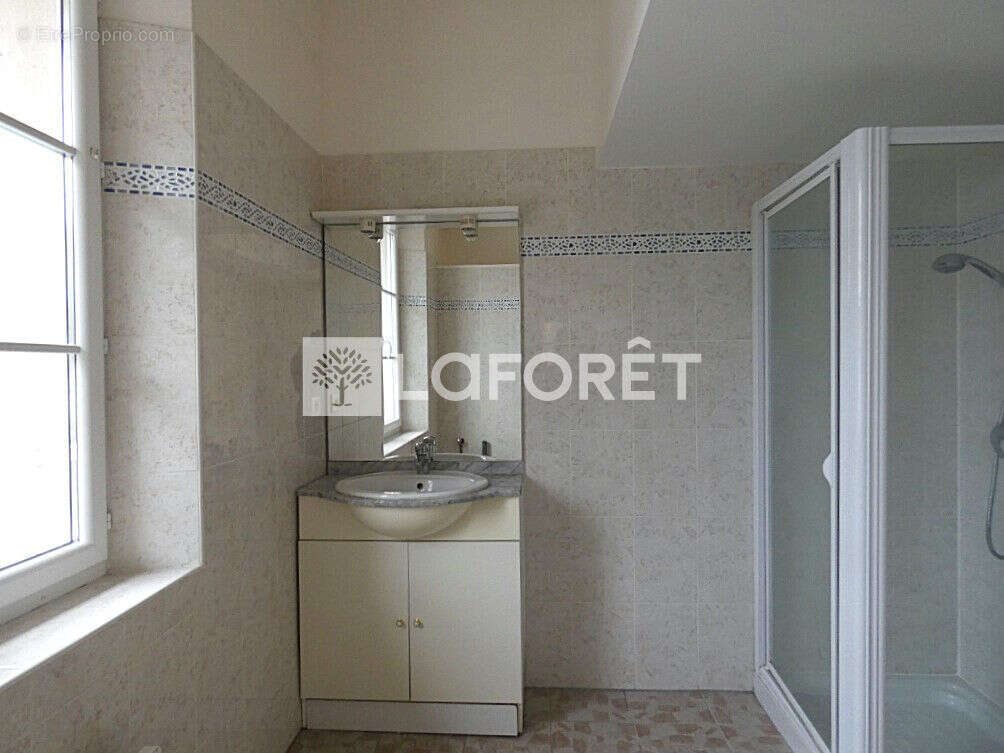 Appartement à GOUVIEUX