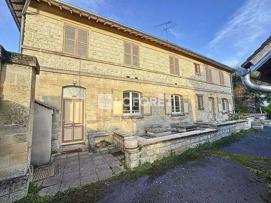 Appartement à GOUVIEUX