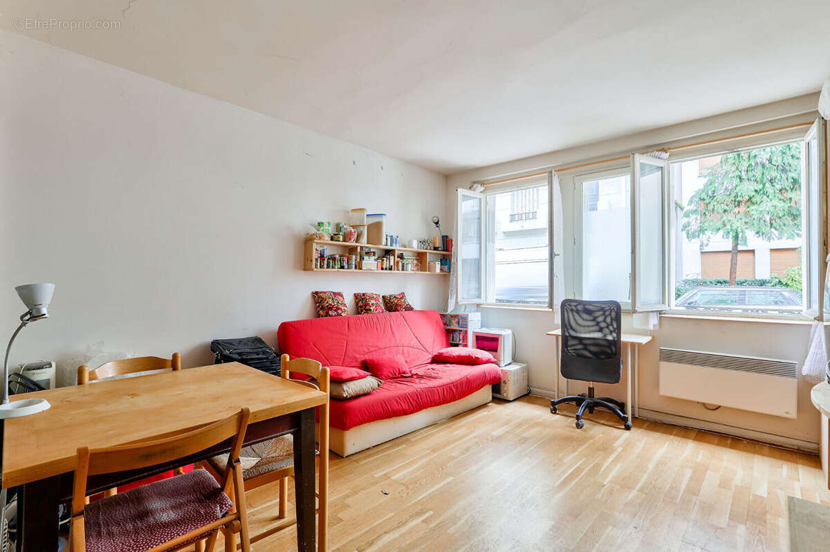 Appartement à PARIS-15E