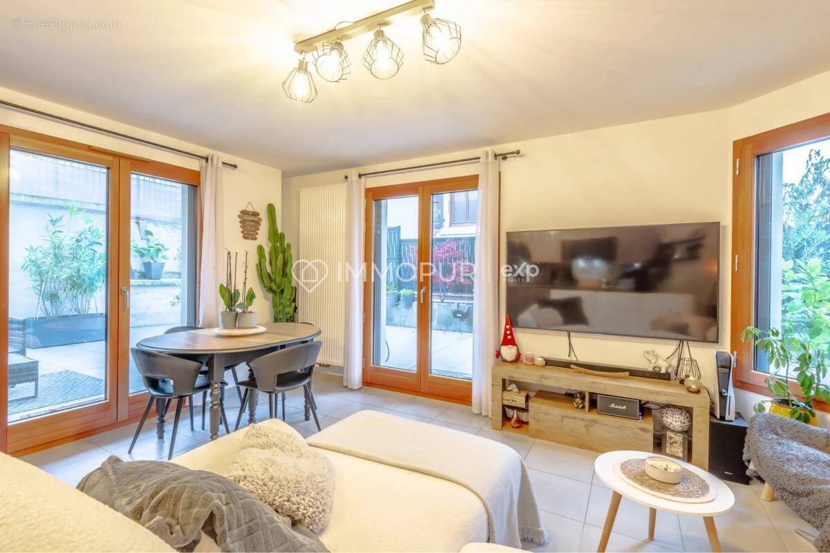 Appartement à EVIAN-LES-BAINS