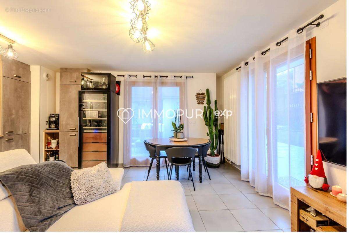 Appartement à EVIAN-LES-BAINS