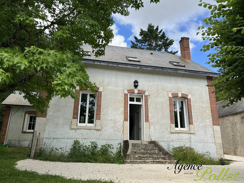 Maison à AUBIGNY-SUR-NERE