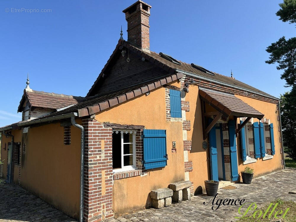 Maison à AUBIGNY-SUR-NERE