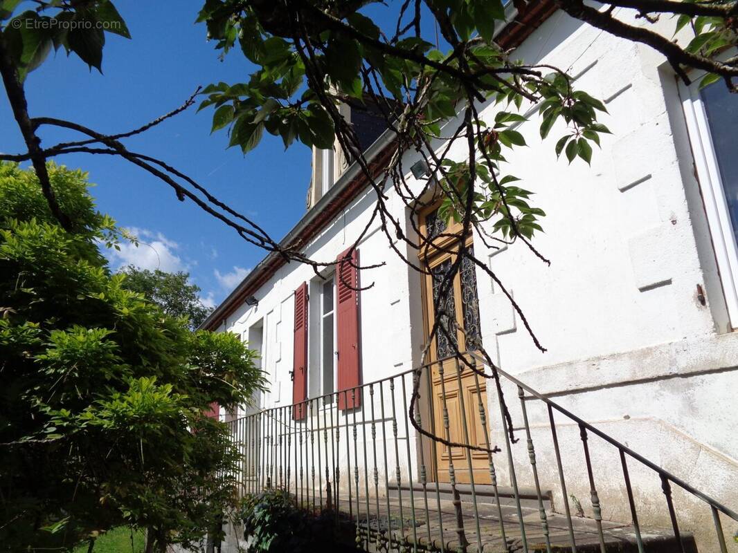 Maison à SAINT-POURCAIN-SUR-SIOULE