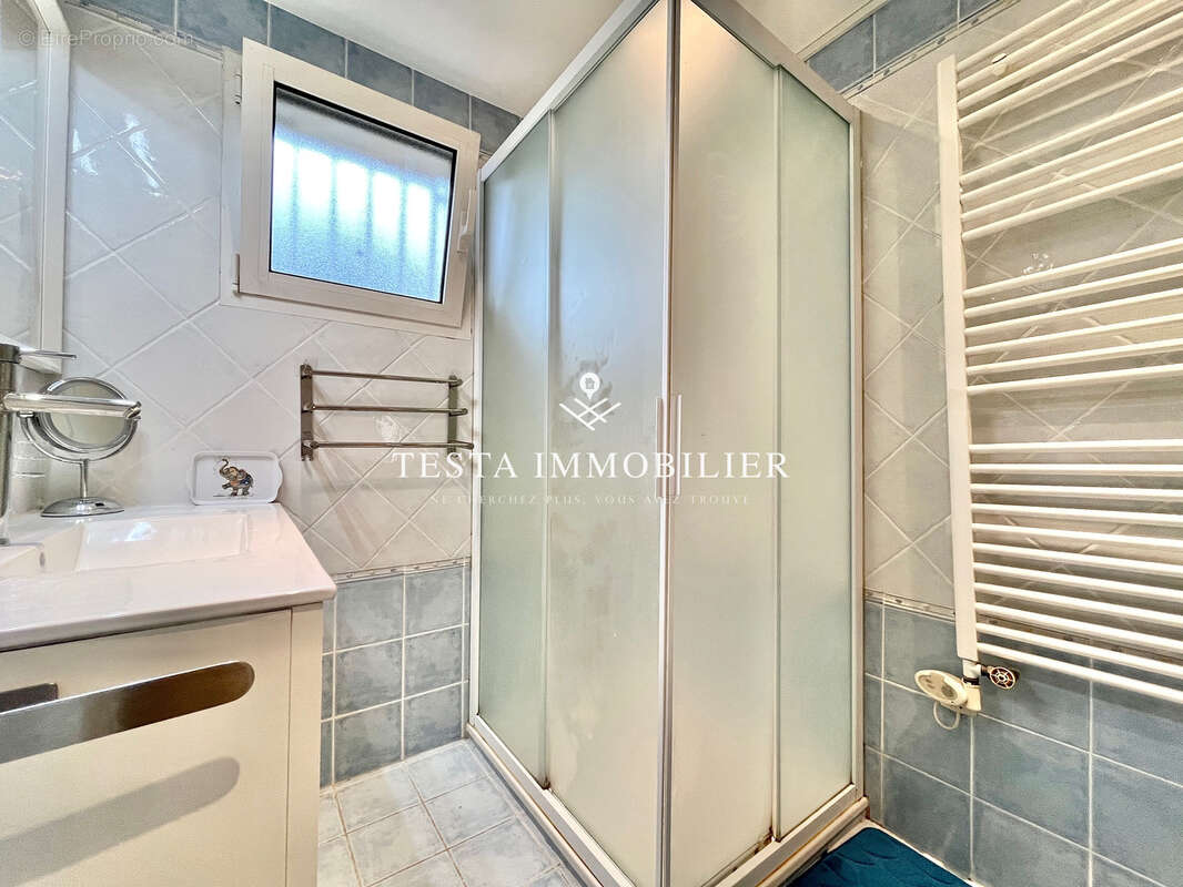 Appartement à ROQUEBRUNE-CAP-MARTIN