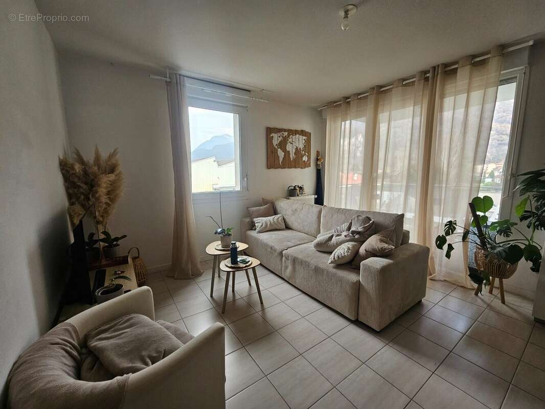 Appartement à SAINT-EGREVE