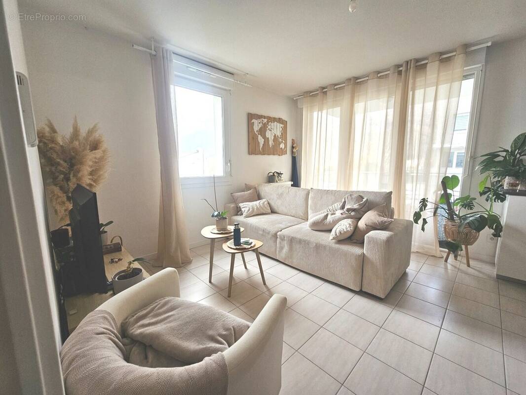 Appartement à SAINT-EGREVE