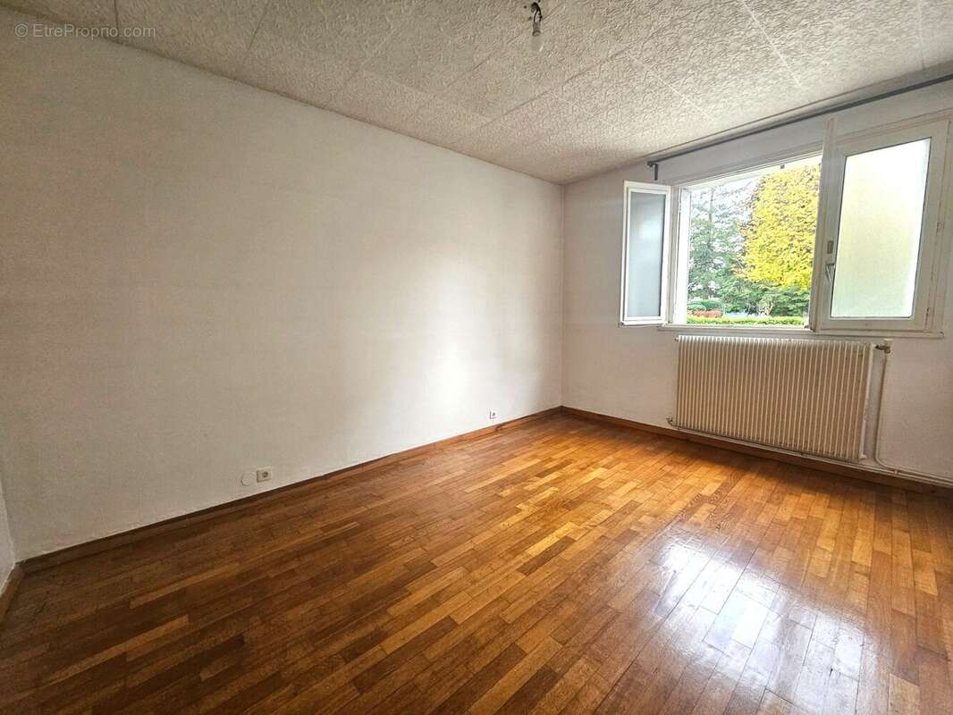 Appartement à MEYLAN