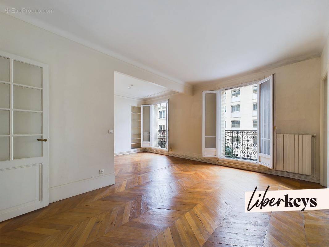 Appartement à ISSY-LES-MOULINEAUX