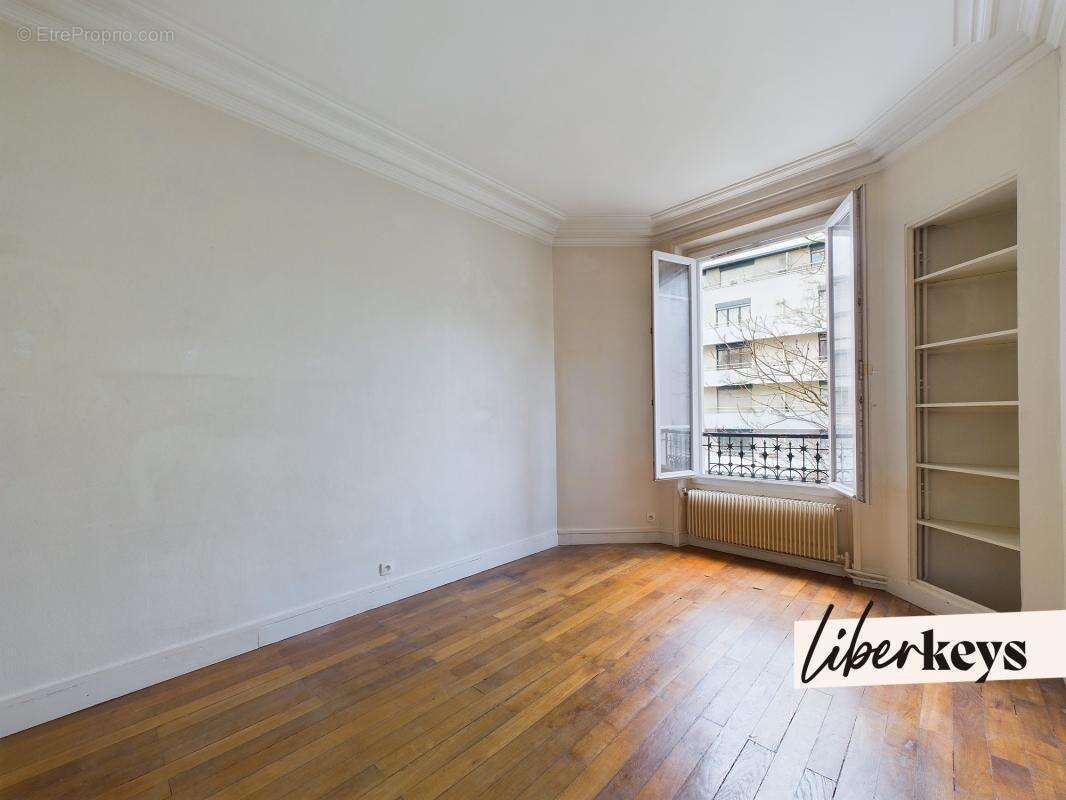 Appartement à ISSY-LES-MOULINEAUX