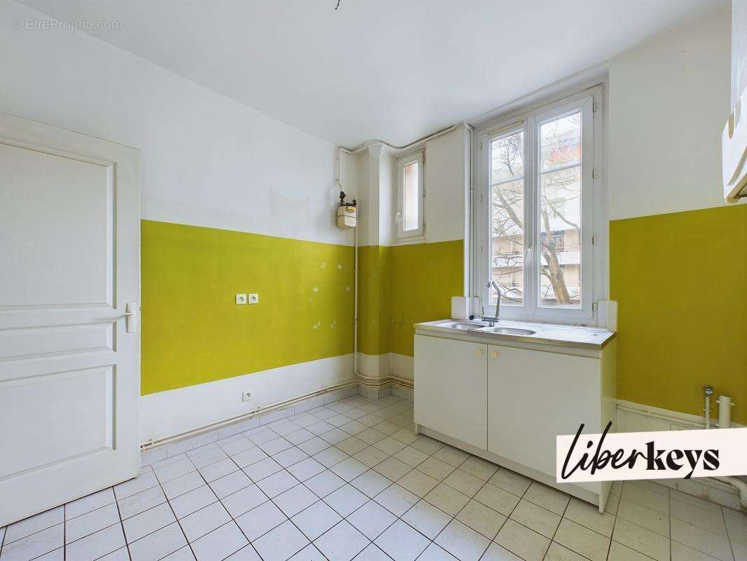 Appartement à ISSY-LES-MOULINEAUX