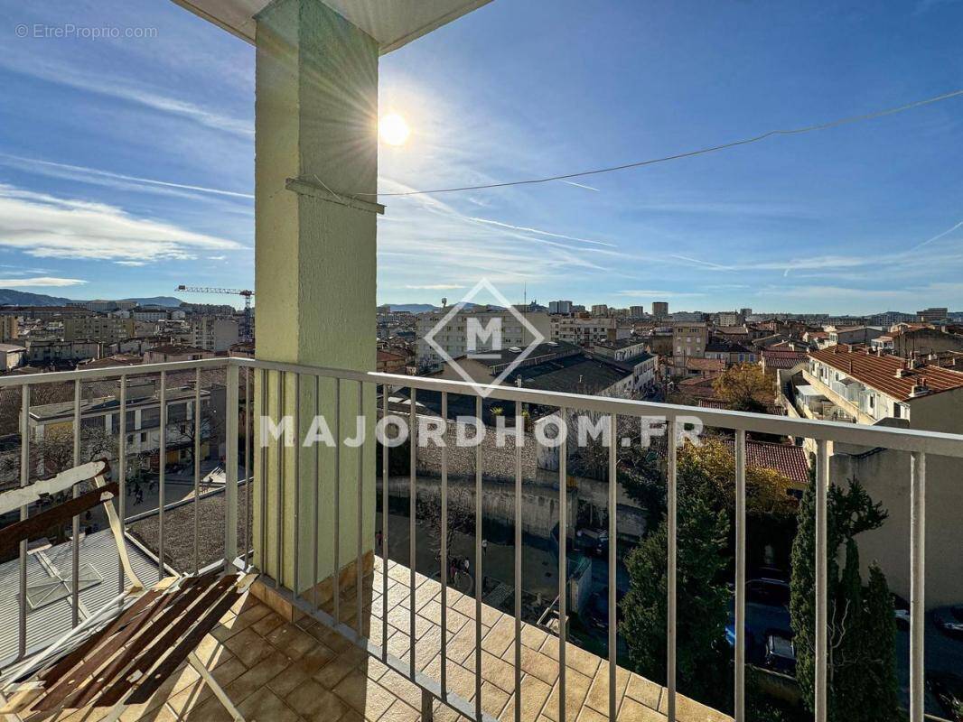 Appartement à MARSEILLE-3E