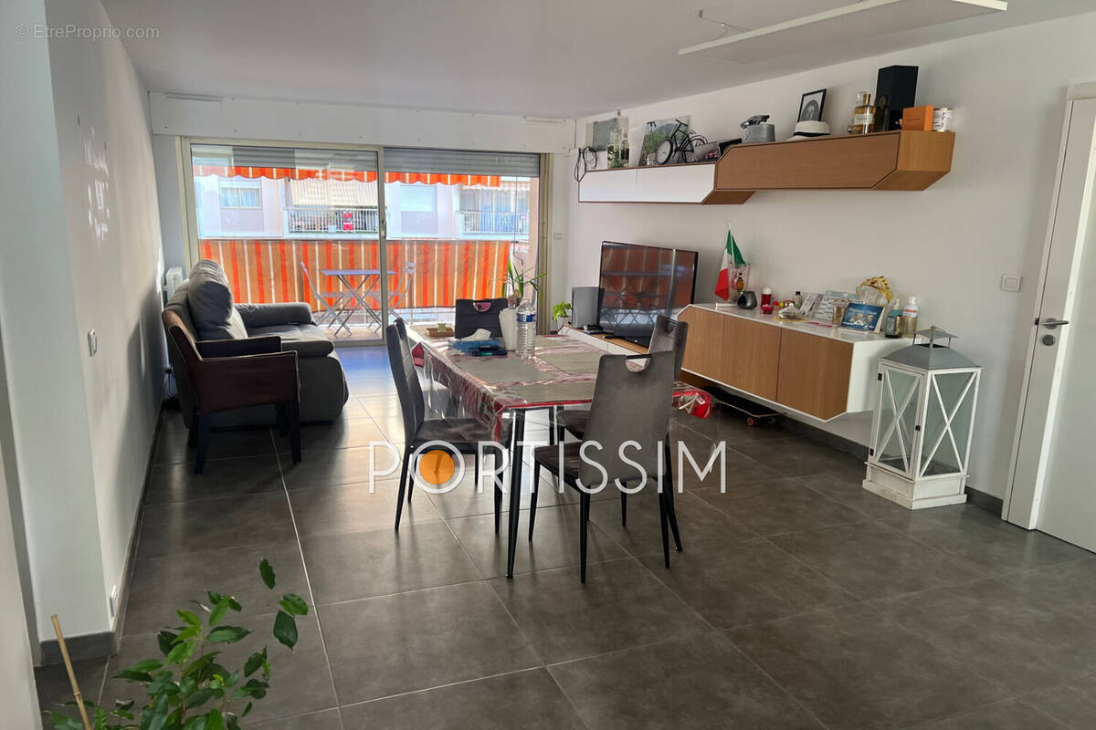 Appartement à CAGNES-SUR-MER