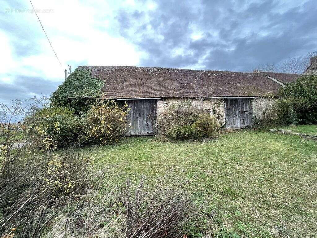 Maison à EGREVILLE