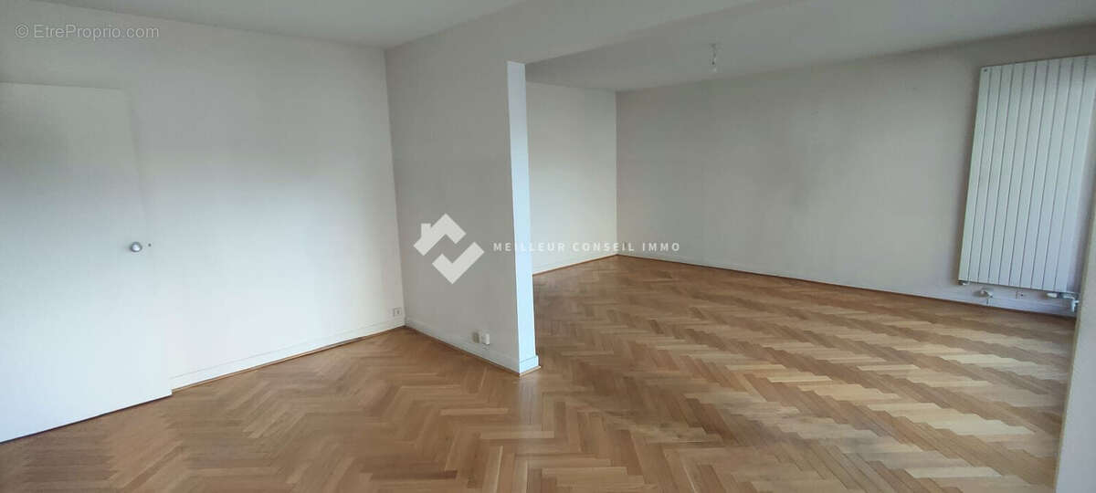 Appartement à PARIS-19E