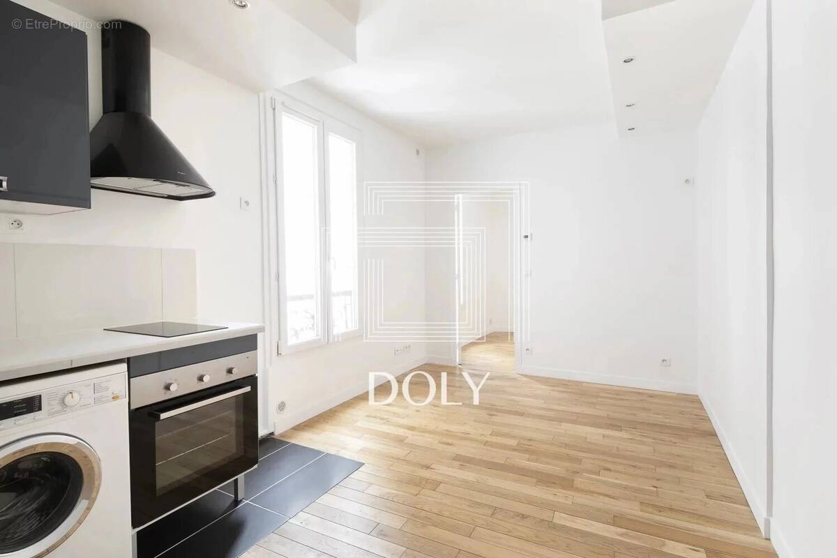 Appartement à PARIS-8E