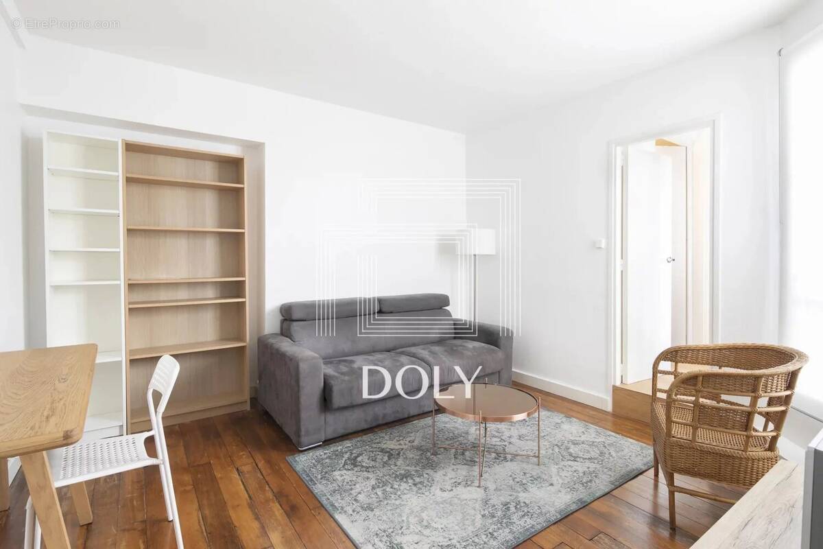 Appartement à PARIS-10E