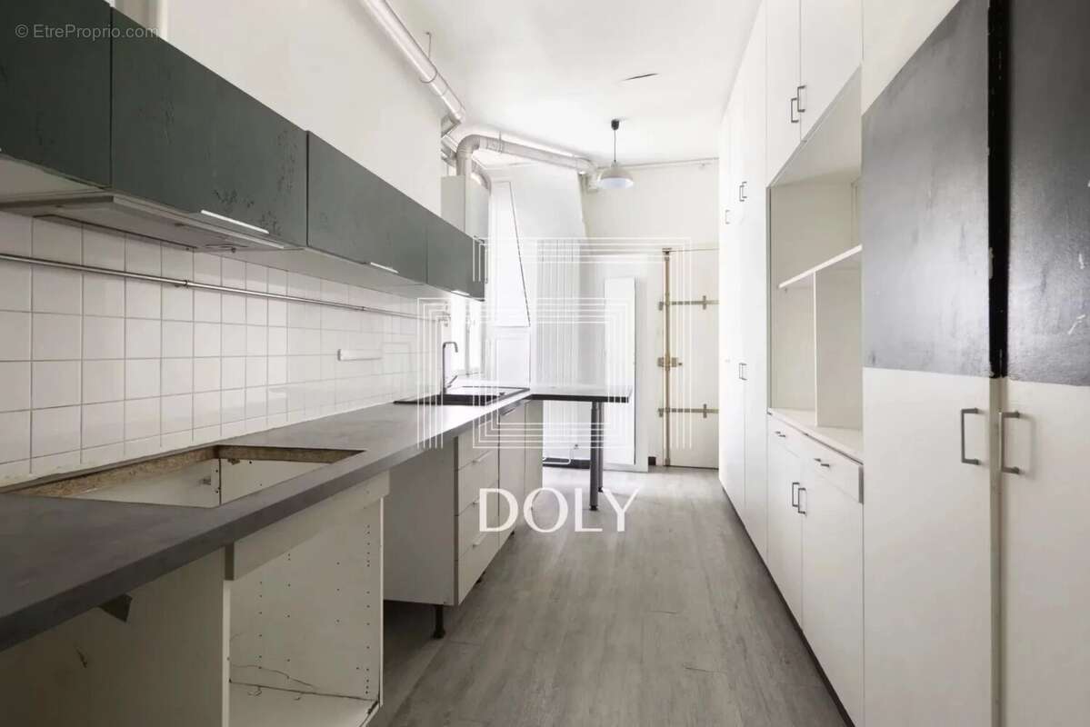 Appartement à PARIS-8E