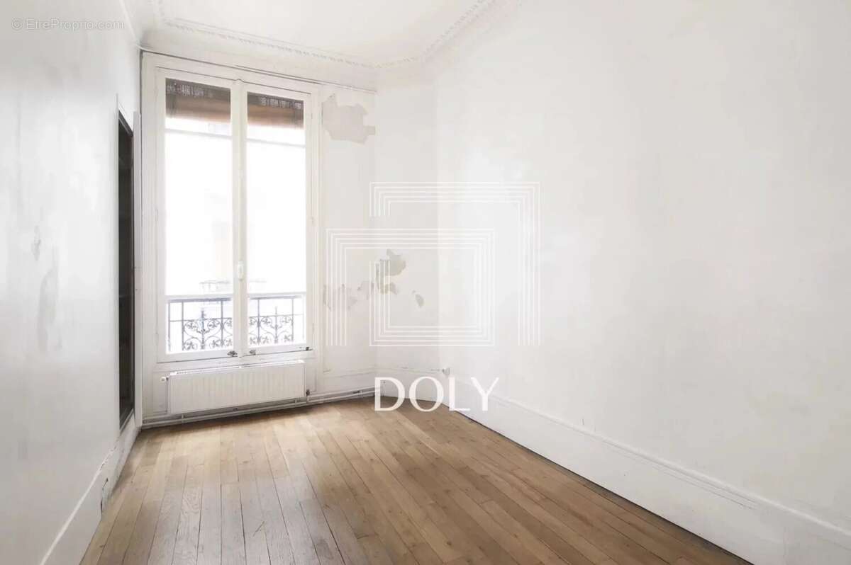 Appartement à PARIS-8E