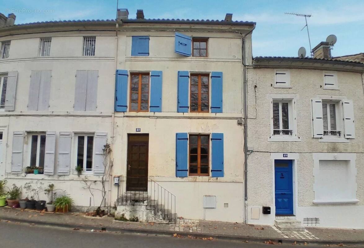 Maison à JARNAC