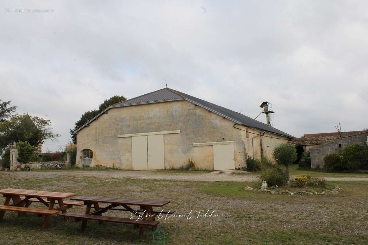 Maison à JONZAC