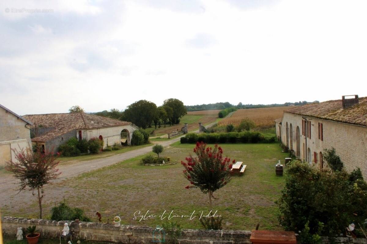 Maison à JONZAC