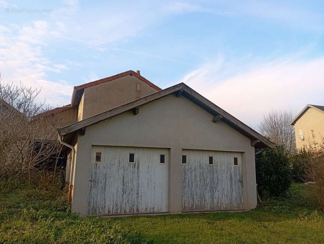 Maison à SAINT-NIZIER-SOUS-CHARLIEU