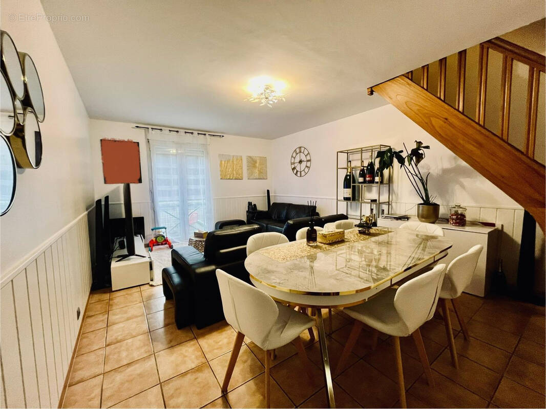 Appartement à MONTEREAU-FAULT-YONNE