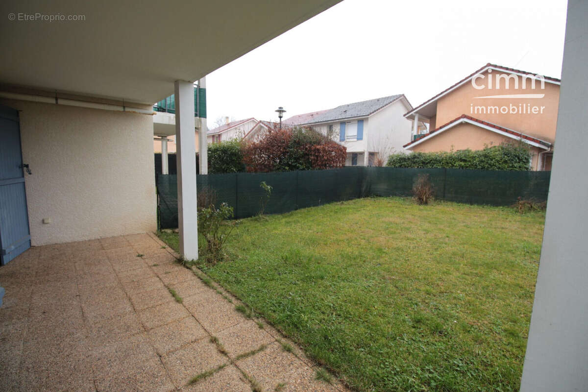 Appartement à SAINT-ETIENNE-DE-SAINT-GEOIRS