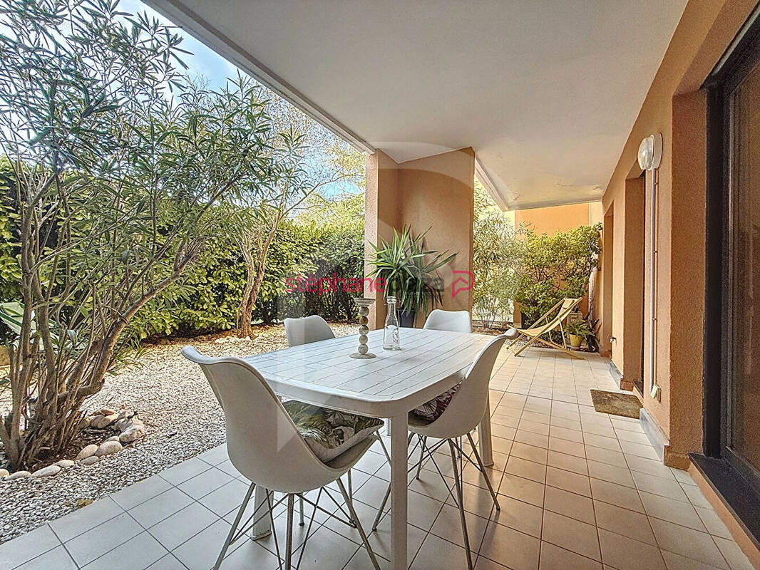 Appartement à MOUGINS