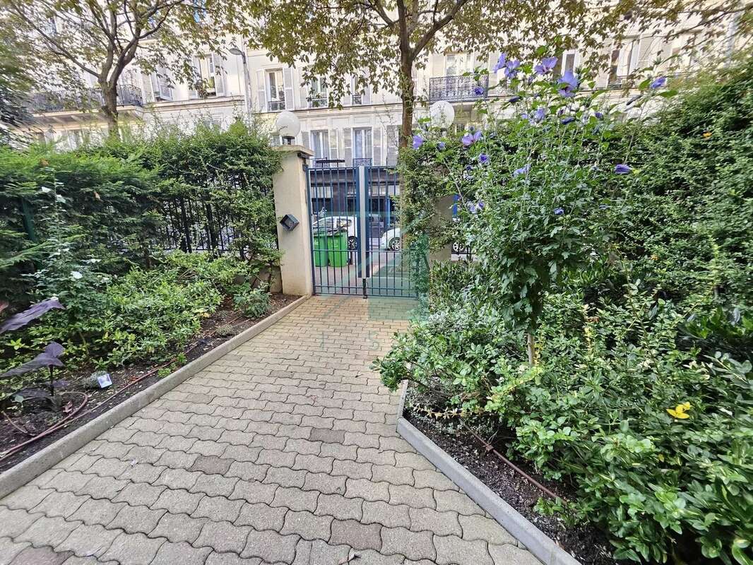 Appartement à PARIS-10E